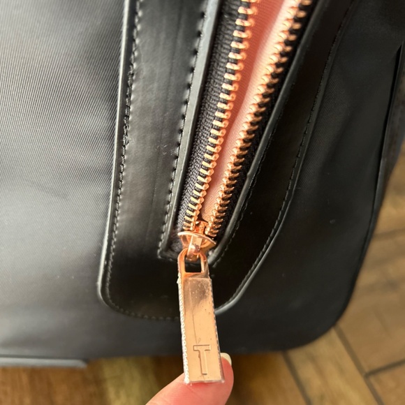 Limited edition Ted baker London Peach Blossom Carry-On - Picture 5 of 16